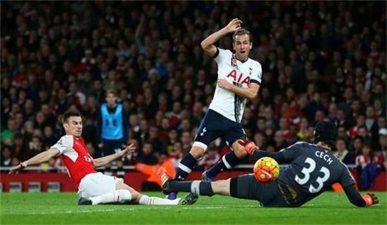 上分享了球 上分享了球